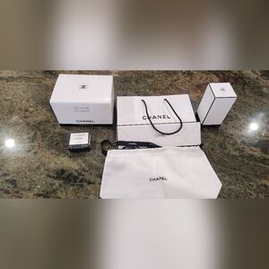 CHANEL lot Gift Boxes, Bags Authentic Black & White